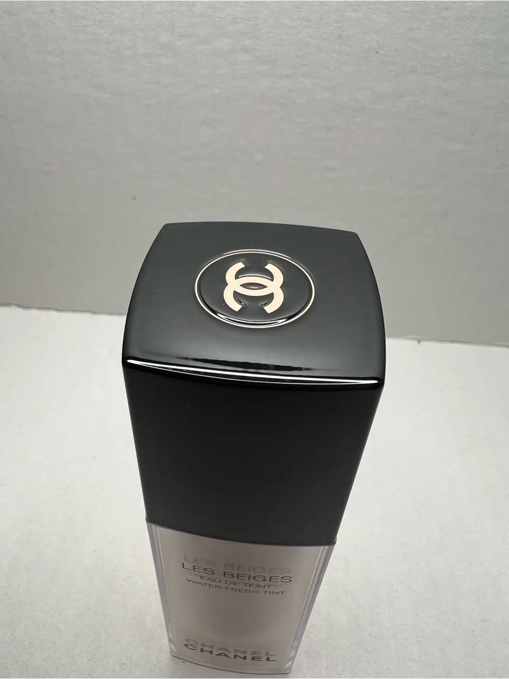 CHANEL lightweight les